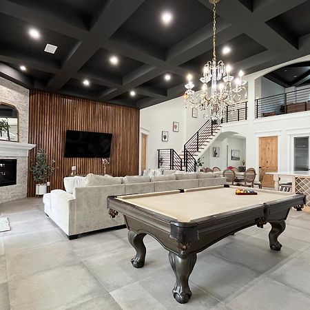 Luxury Gameroom/Basketball Hoop Arlington Exteriér fotografie